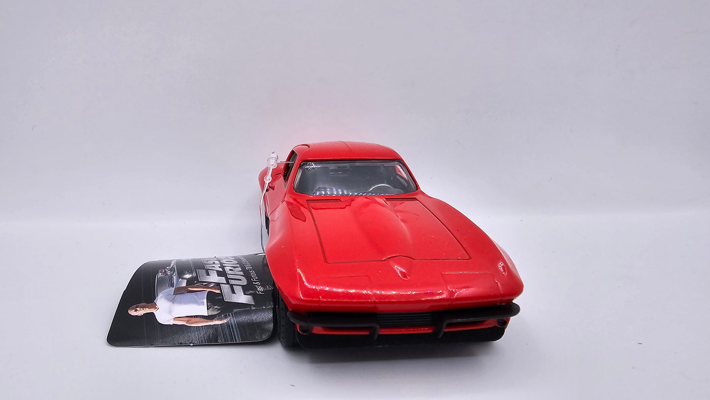 Chevy Corvette 1966 de Letty - "RAPIDOS Y FURIOSOS 8" - Escala 1/32 - Jada