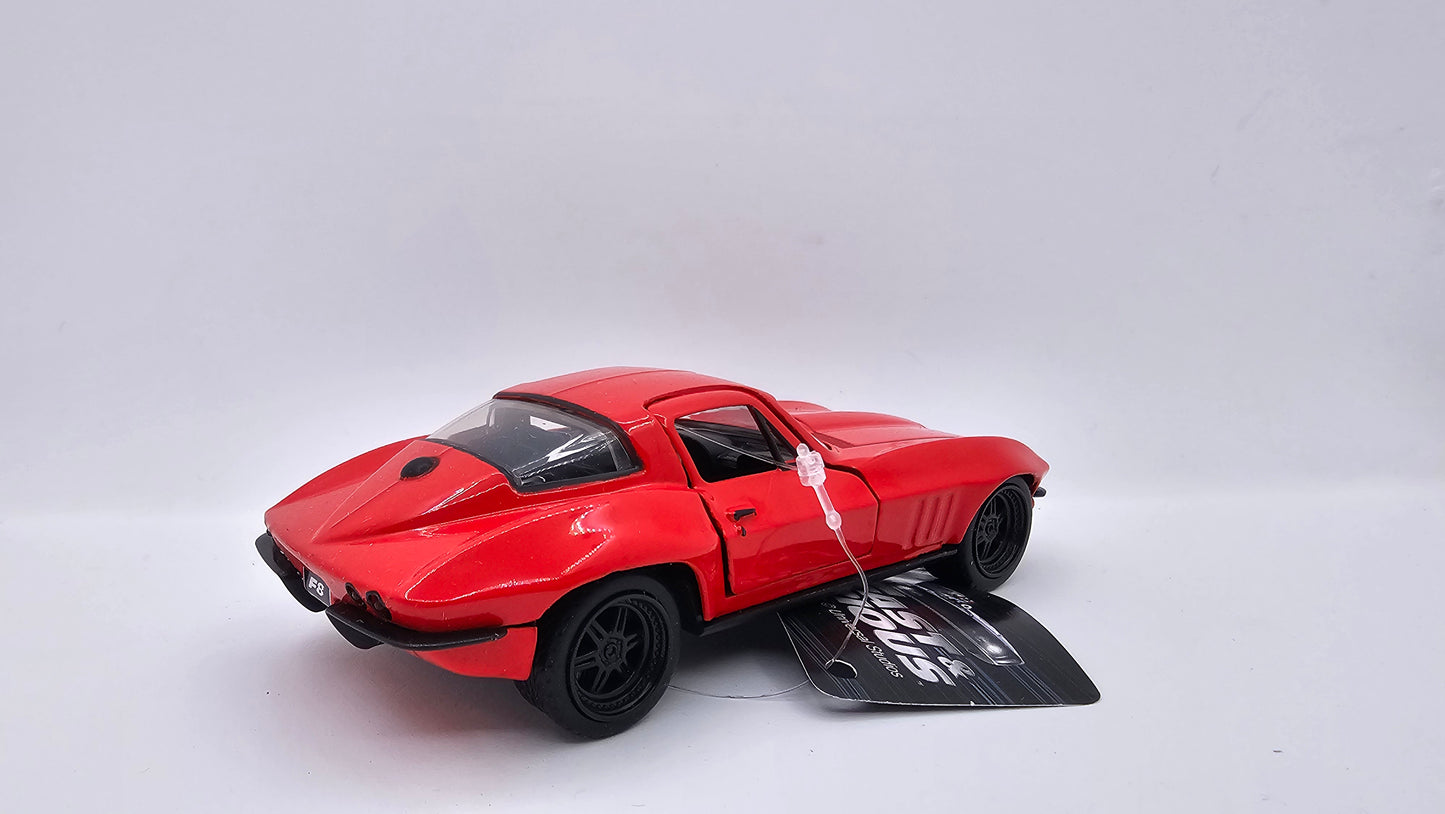 Chevy Corvette 1966 de Letty - "RAPIDOS Y FURIOSOS 8" - Escala 1/32 - Jada