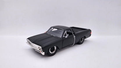 Chevrolet El Camino 1967 - "RAPIDOS Y FURIOSOS X" - Escala 1/32 - Jada