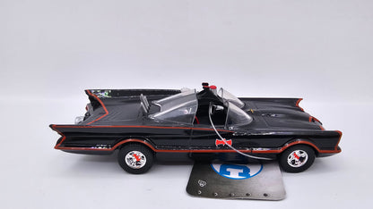 Auto Batimovil de la Serie de 1966 Escala 1/32 Marca JADA