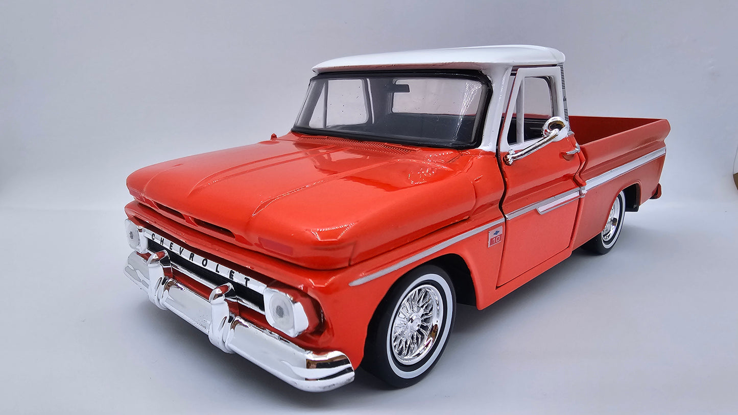 Chevy C10 Fleetside 1966 Custom - Escala 1/24 - Motormax (sin caja)