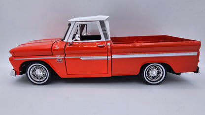 Chevy C10 Fleetside 1966 Custom - Escala 1/24 - Motormax (sin caja)