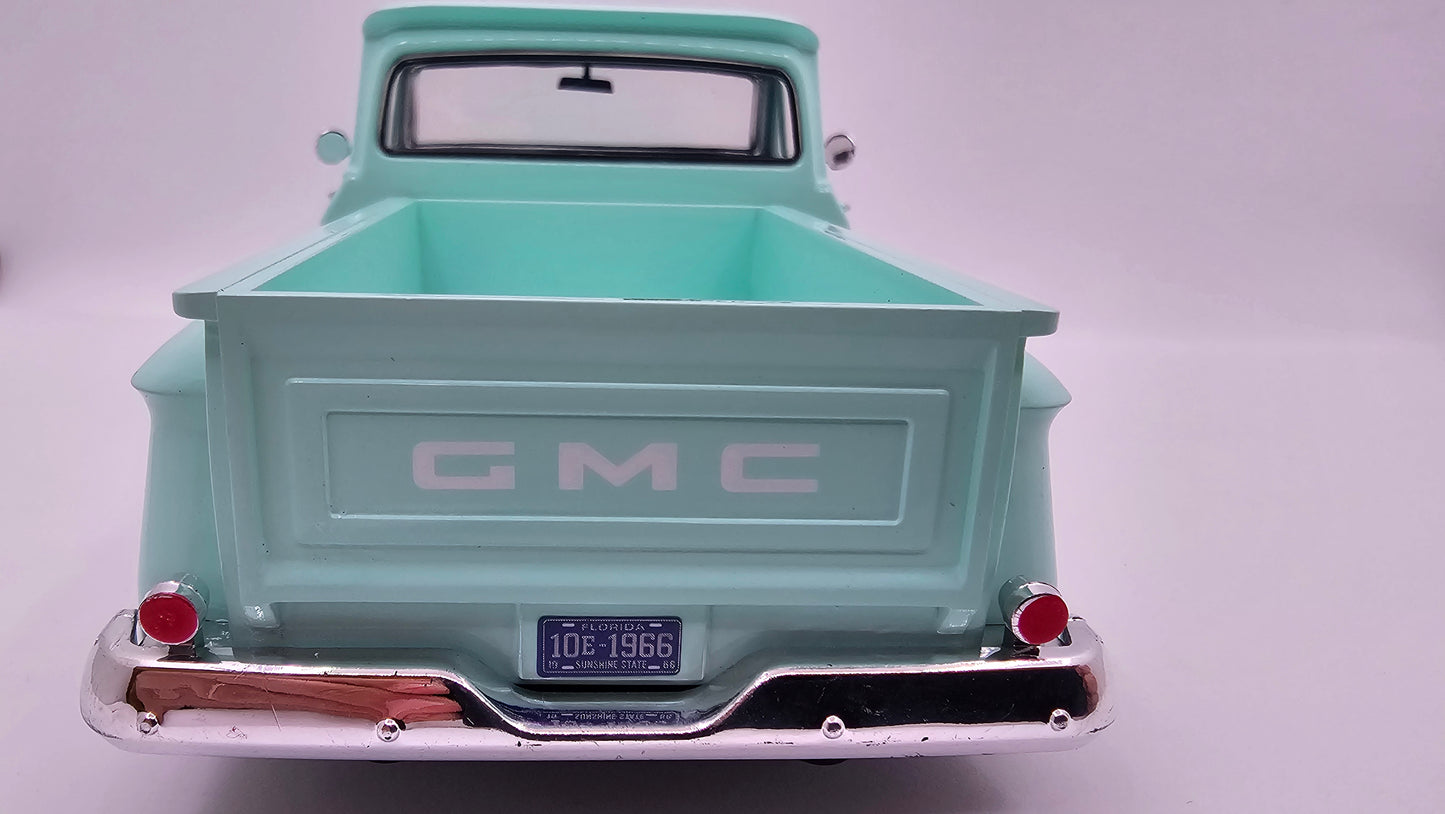 GMC C1000 1966 - Escala 1/24 - Motormax (sin caja)