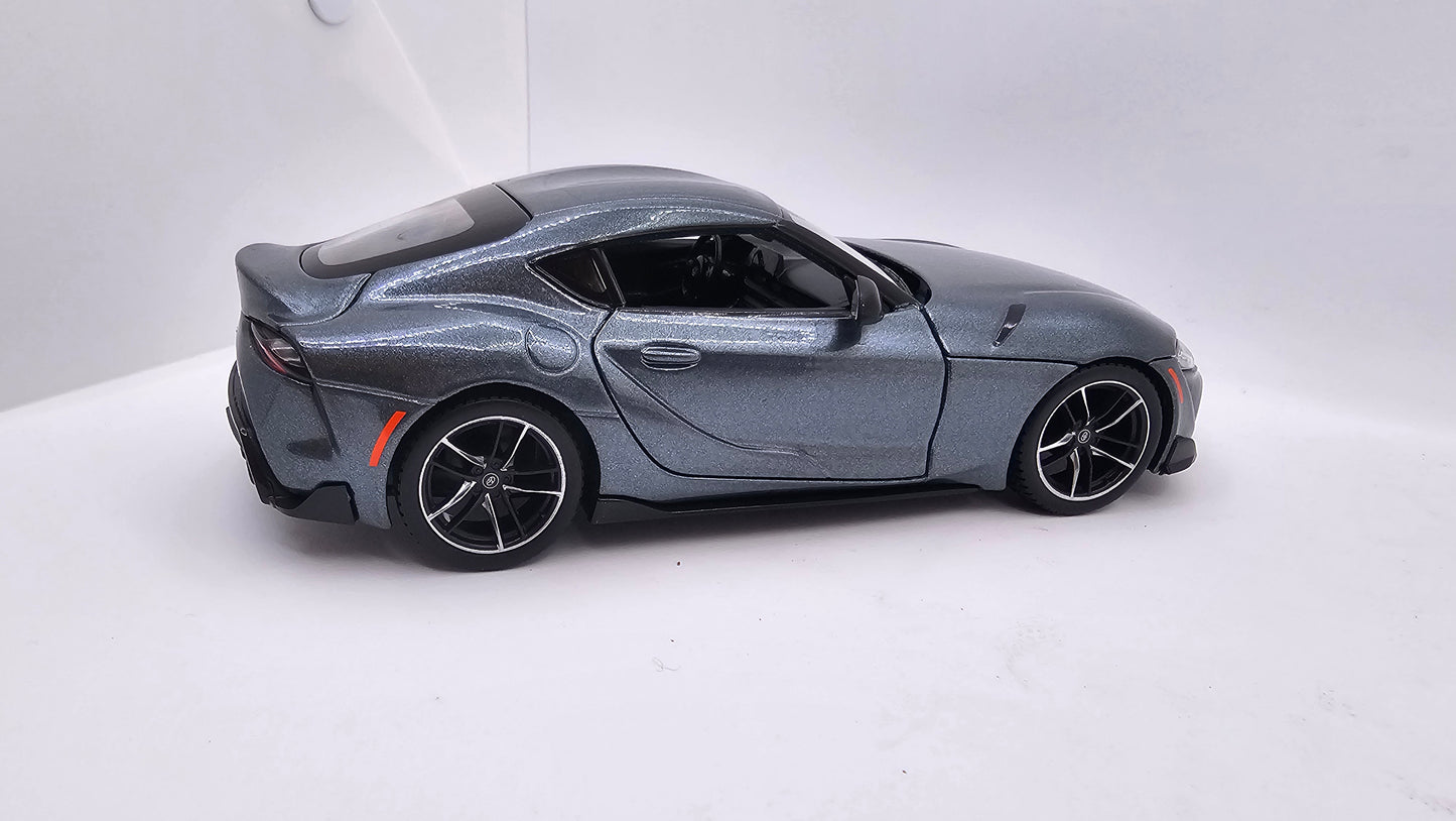 Toyota GR SUPRA - Escala 1/24 - Maisto (sin caja)