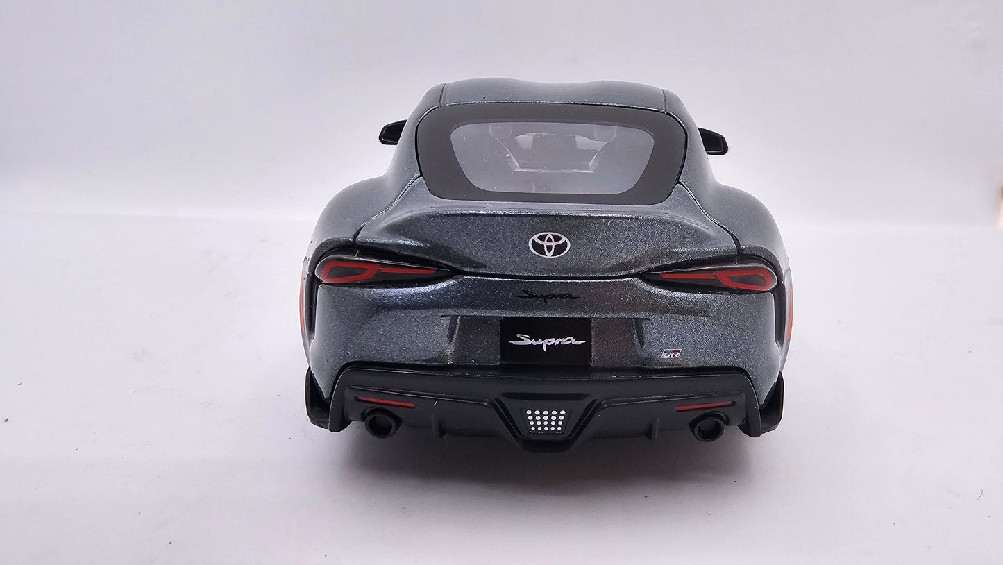 Toyota GR SUPRA - Escala 1/24 - Maisto (sin caja)