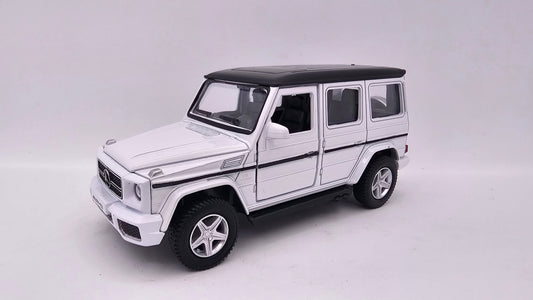 Mercedes Benz G63 AMG - Escala 1/36 - RMZ