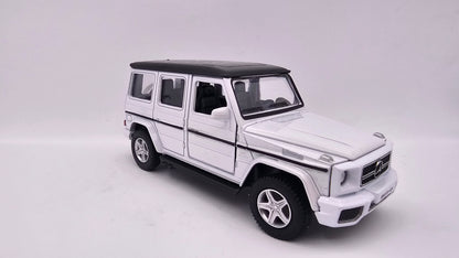 Mercedes Benz G63 AMG - Escala 1/36 - RMZ
