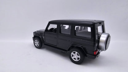 Mercedes Benz G63 AMG - Escala 1/36 - RMZ