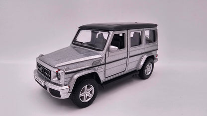 Mercedes Benz G63 AMG - Escala 1/36 - RMZ