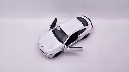 Mercedes Benz C 63 S AMG - Escala 1/36 - RMZ