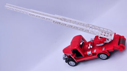 Camion de Bomberos Clasico - Escala 1/38 - GOKI - (Sin Caja)