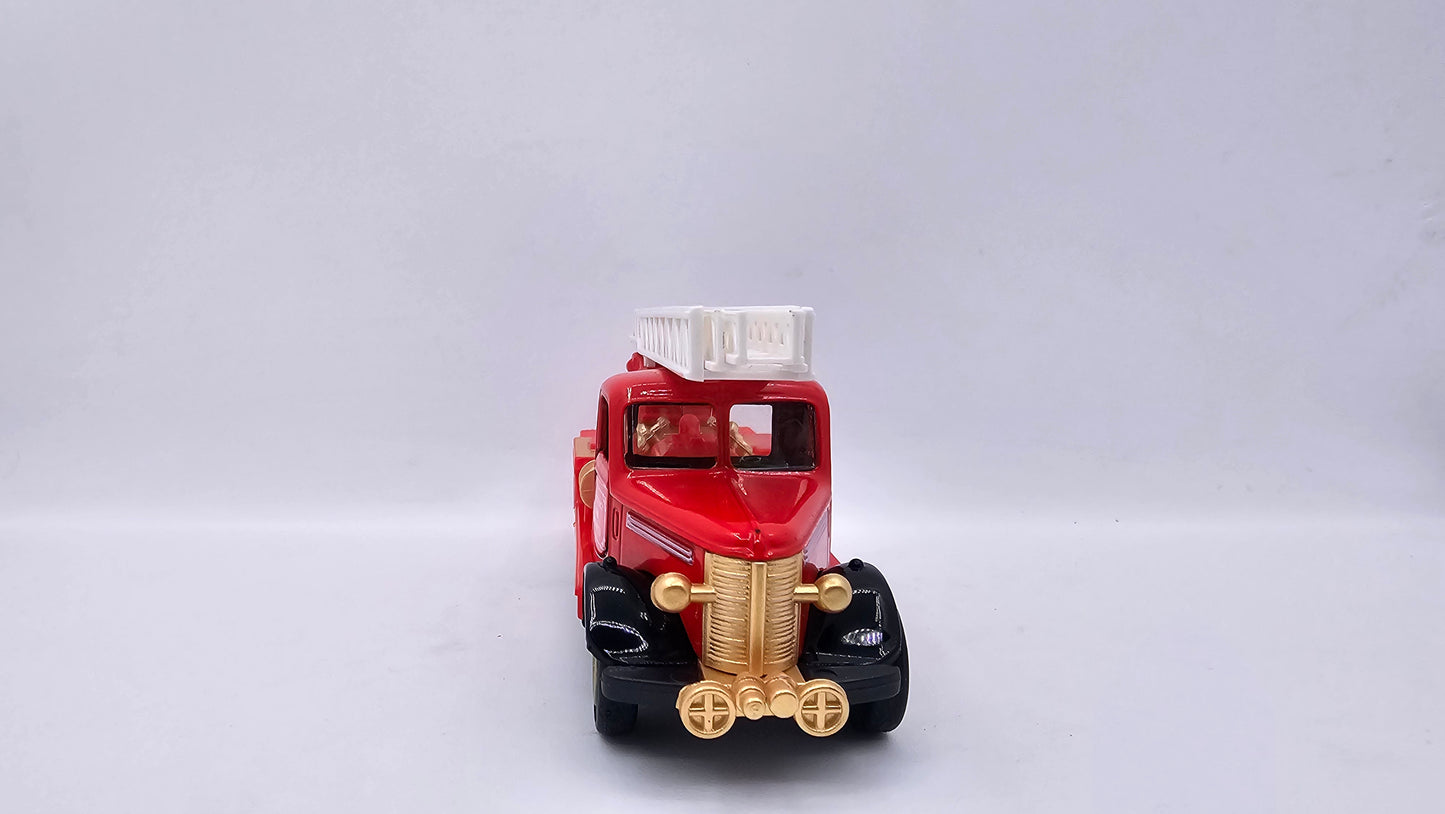 Camion de Bomberos Clasico - Escala 1/38 - GOKI - (Sin Caja)