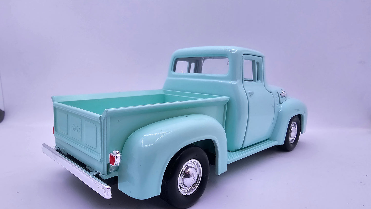 Ford F-100 1955/56 - Escala 1/24 - Motormax (sin caja)