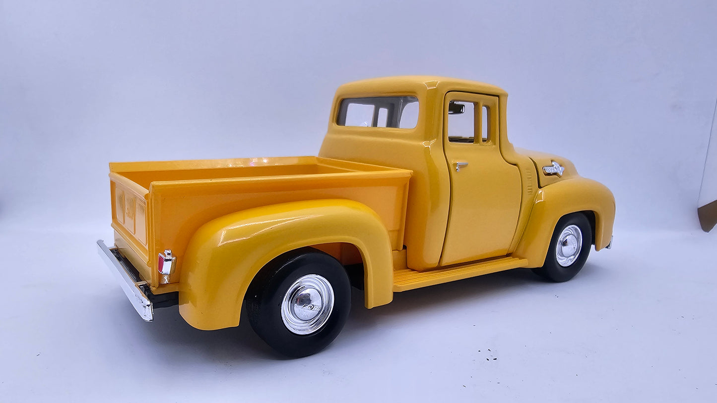 Ford F-100 1955/56 - Escala 1/24 - Motormax (sin caja)