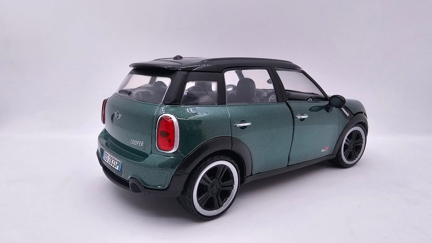 Mini Cooper S Countryman - Escala 1/24 - Motormax (sin caja)
