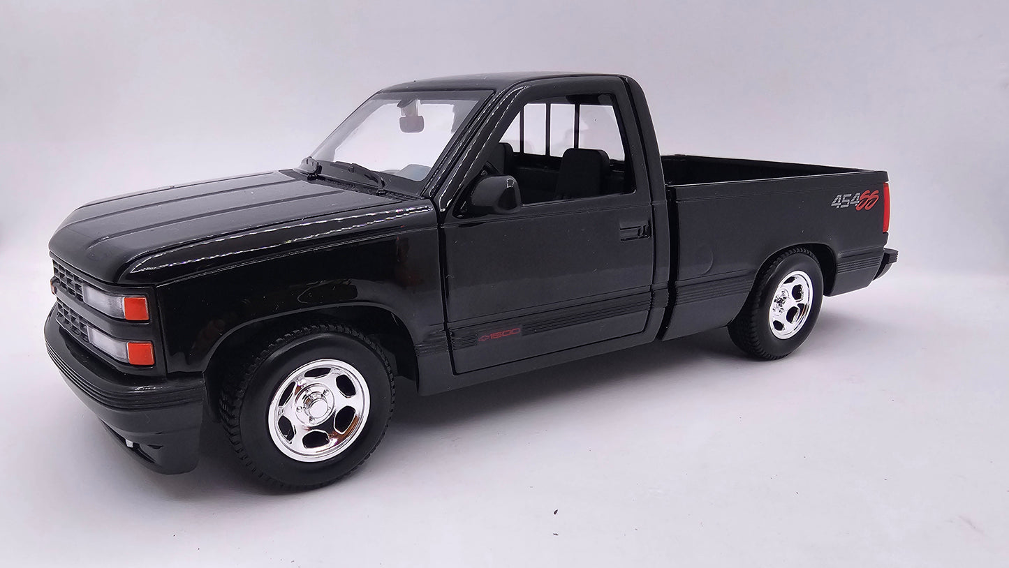 Chevrolet Silverado 454 SS Pick-Up - Escala 1/24 - Maisto (sin caja)