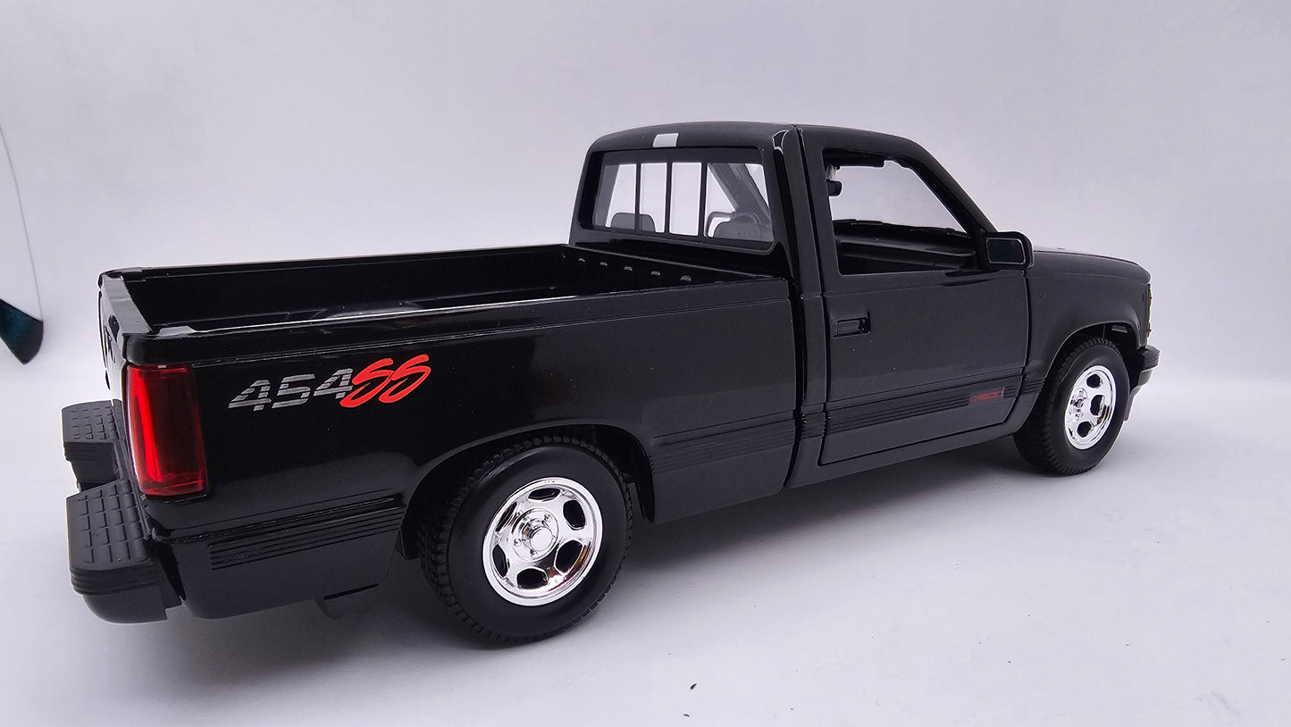 Chevrolet Silverado 454 SS Pick-Up - Escala 1/24 - Maisto (sin caja)