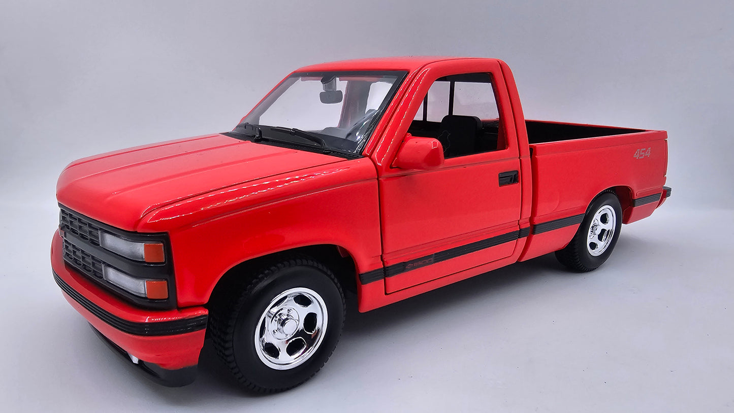 Chevrolet Silverado 454 SS Pick-Up - Escala 1/24 - Maisto (sin caja)