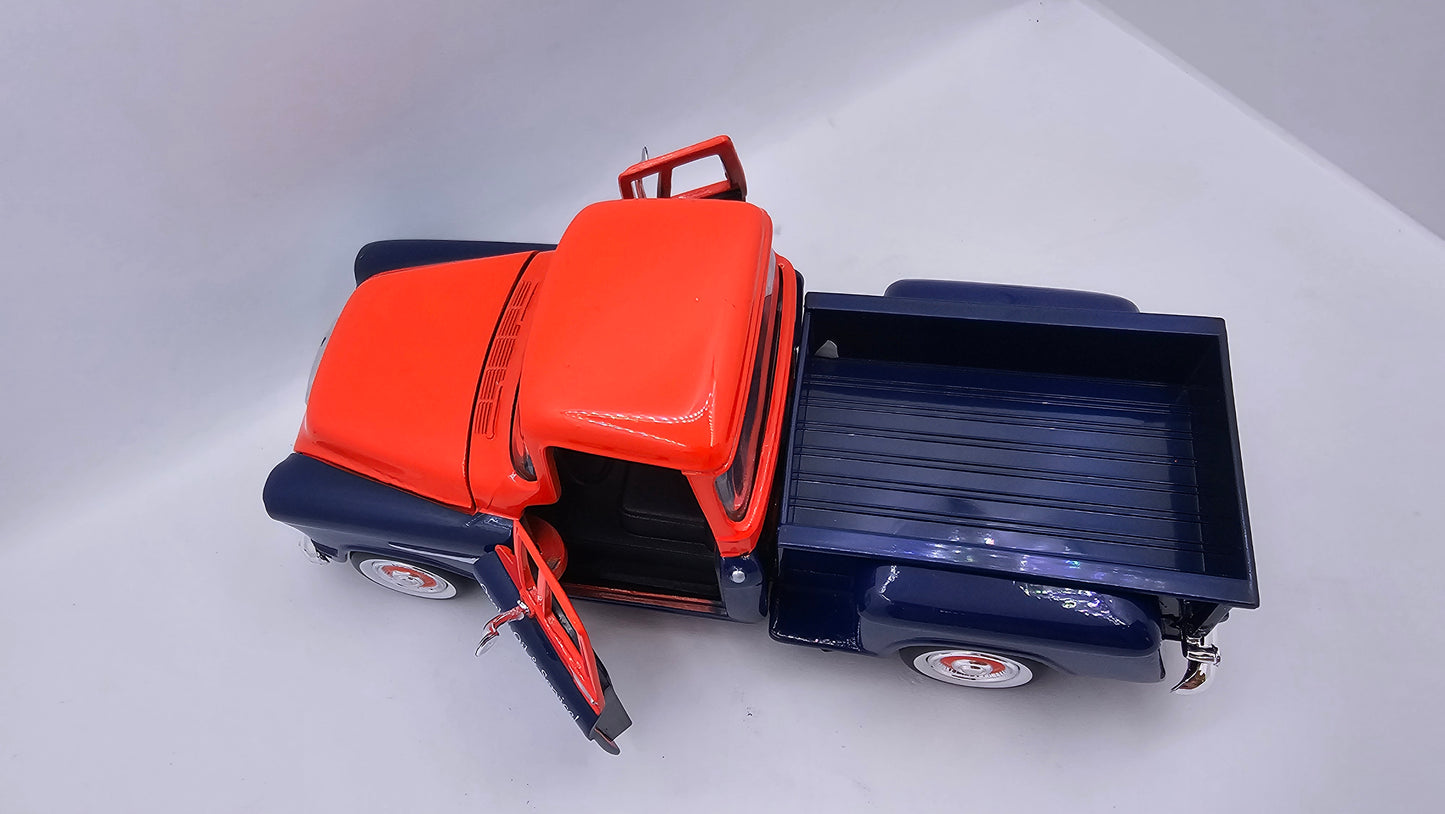 Chevrolet Pick Up 1955 GULF - Escala 1/24 - Motormax (sin caja)