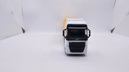 Camion Furgon Volvo FH -  Escala 1/64 - Welly - (Sin Caja)