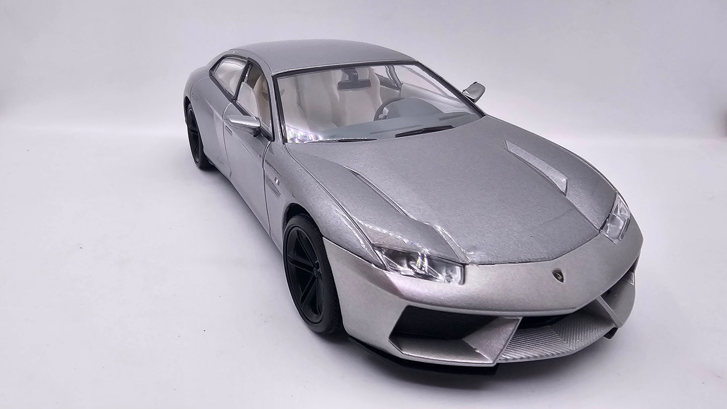 Lamborghini Estoque - Escala 1/24 - Motor Max (sin caja)