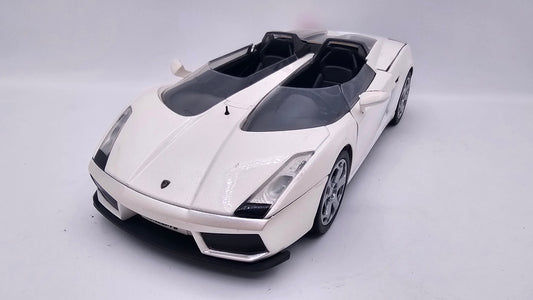 Lamborghini Concept S - Escala 1/24 - Motor Max (sin caja)