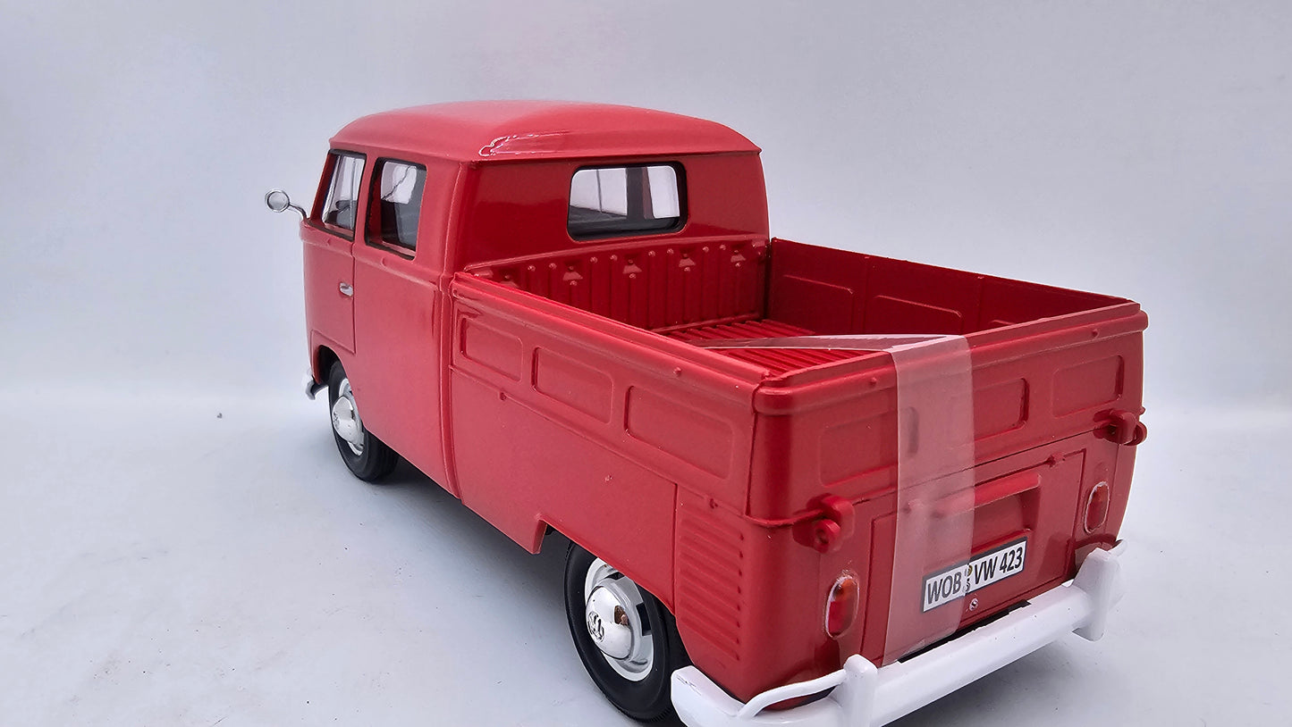 Volkswagen Type 2 Pick Up - Escala 1/24 - MotorMax (sin caja)