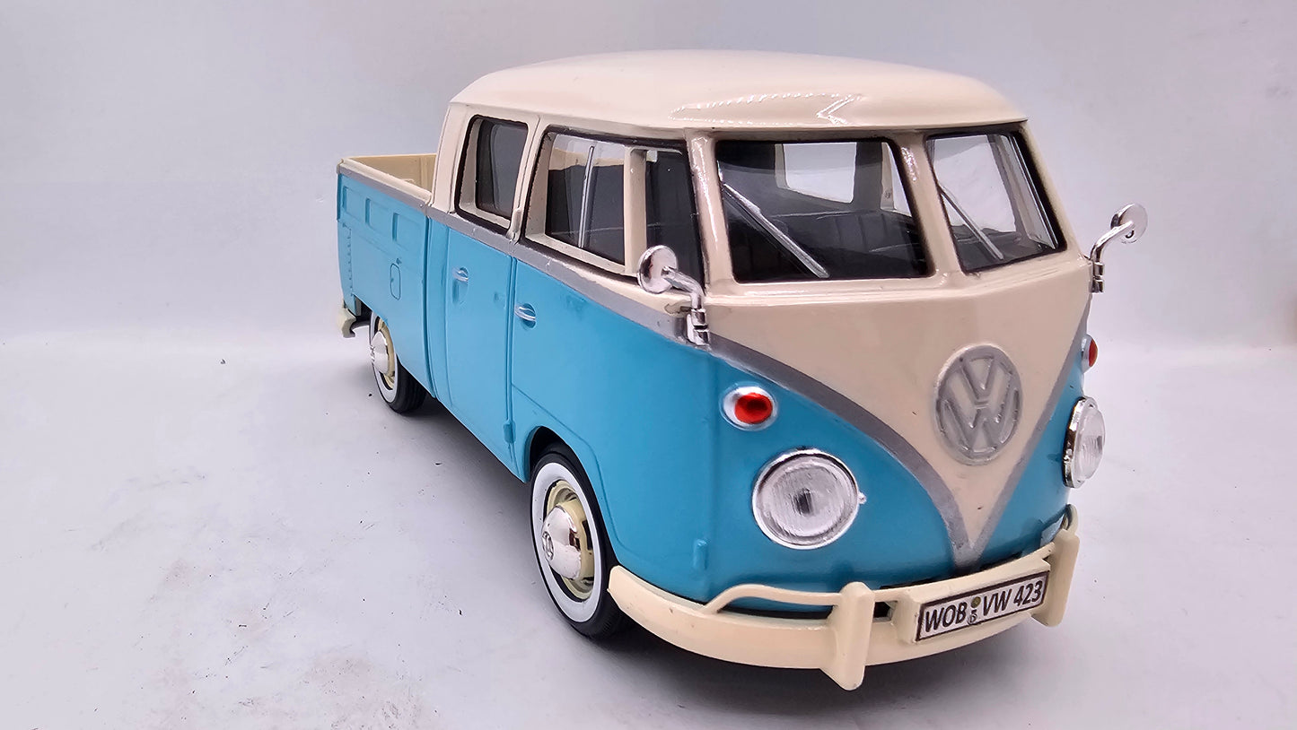 Volkswagen Type 2 Pick Up - Escala 1/24 - MotorMax (sin caja)