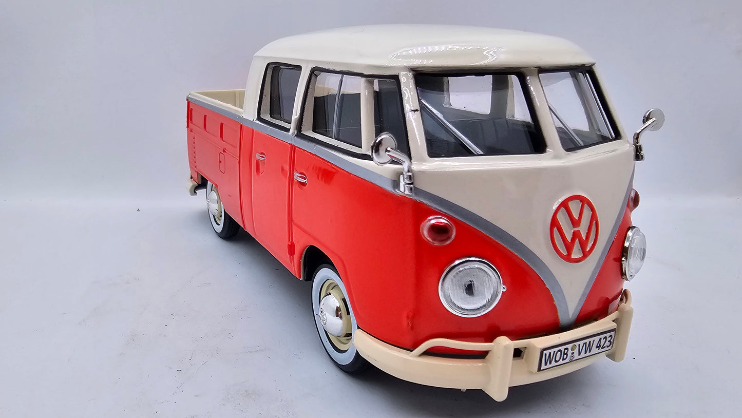 Volkswagen Type 2 Pick Up - Escala 1/24 - MotorMax (sin caja)