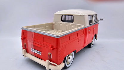 Volkswagen Type 2 Pick Up - Escala 1/24 - MotorMax (sin caja)
