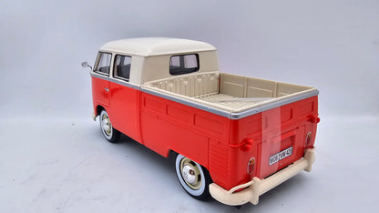 Volkswagen Type 2 Pick Up - Escala 1/24 - MotorMax (sin caja)