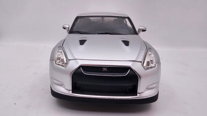 Nissan GT-R (R35) 2009 de Brian - "RAPIDO Y FURIOSO" - Escala 1/24 - Jada (sin caja)