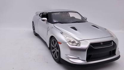 Nissan GT-R (R35) 2009 de Brian - "RAPIDO Y FURIOSO" - Escala 1/24 - Jada (sin caja)