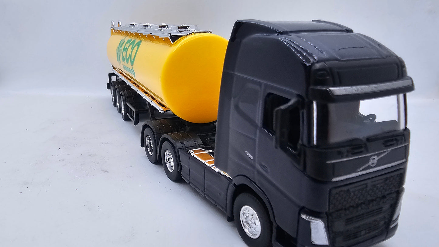 Camion Cisterna Volvo FH 600 -  Escala 1/64 - Welly - (Sin Caja)