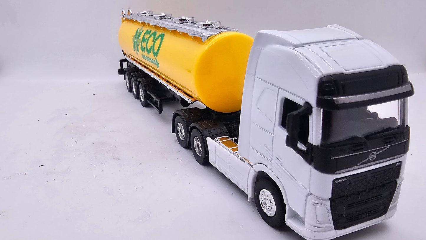 Camion Cisterna Volvo FH 600 -  Escala 1/64 - Welly - (Sin Caja)