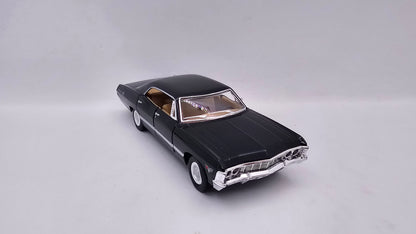 Chevrolet Impala 1967- Escala 1/43 - Kinsmart - (Sin caja)