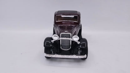 Ford Coupe 3 Ventanas- Escala 1/34- Kinsmart - (Sin caja)
