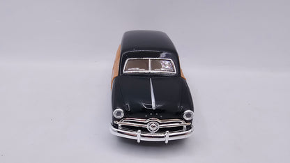 Ford Woody Wagon 1949 - Escala 1/40- Kinsmart - (Sin caja)