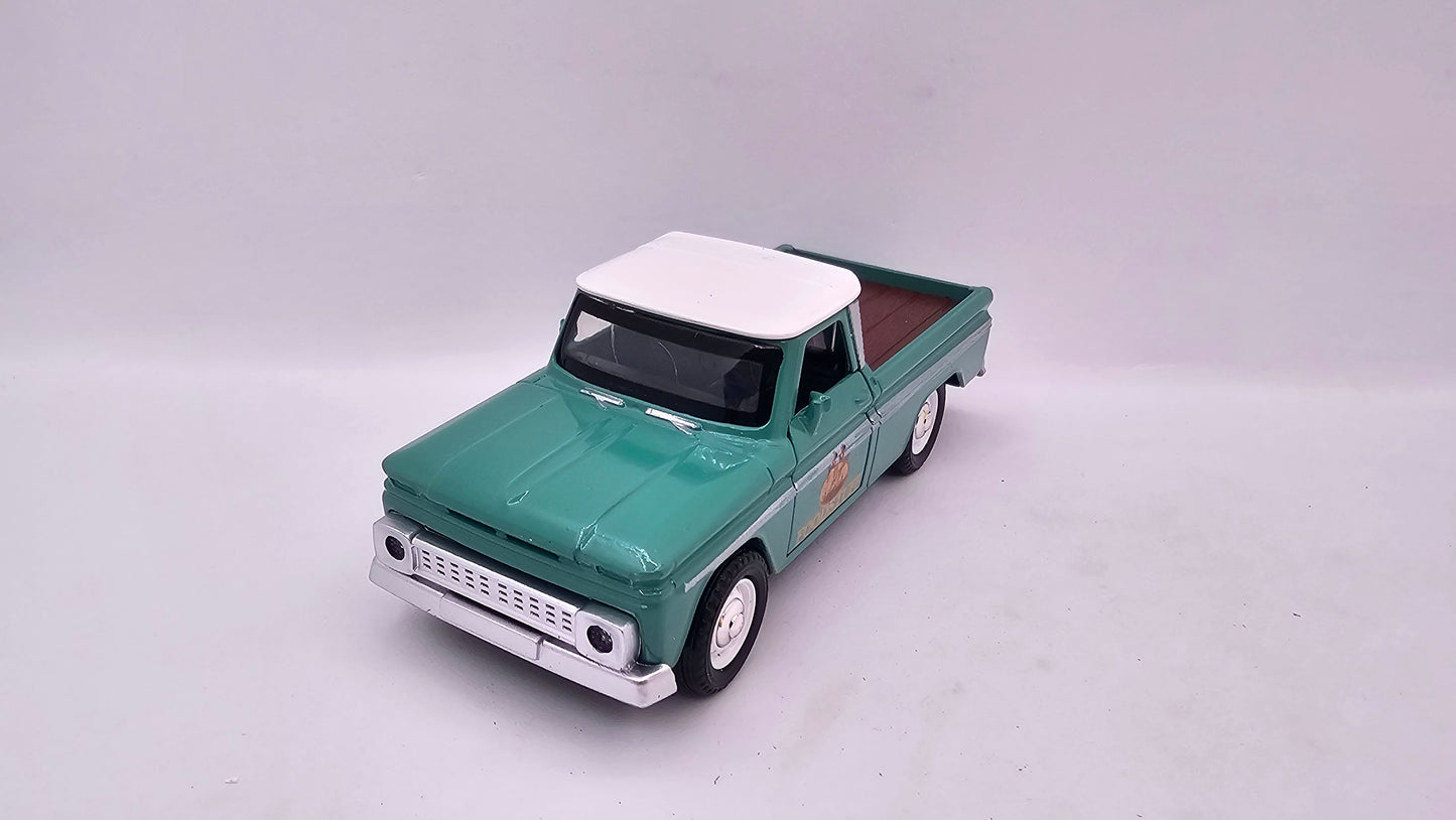 Chevrolet C10 Fleetside 1966 - Escala 1/44 - Con Luces y Sonidos - Kingstoy - (Sin caja)
