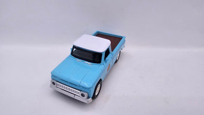 Chevrolet C10 Fleetside 1966 - Escala 1/44 - Con Luces y Sonidos - Kingstoy - (Sin caja)