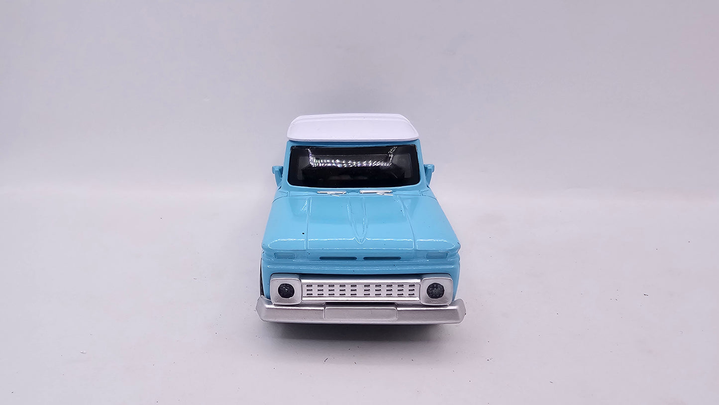 Chevrolet C10 Fleetside 1966 - Escala 1/44 - Con Luces y Sonidos - Kingstoy - (Sin caja)