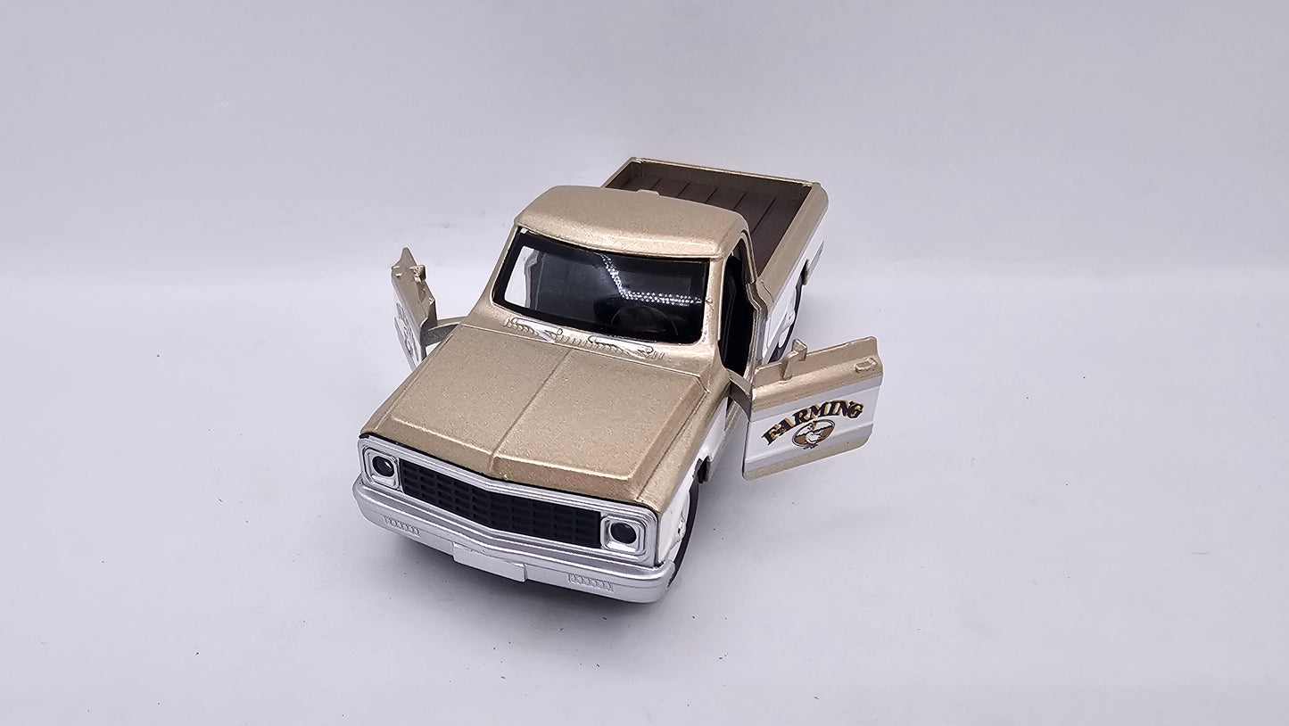 Chevrolet C10 - Escala 1/44 - Con Luces y Sonidos - Kingstoy - (Sin caja)