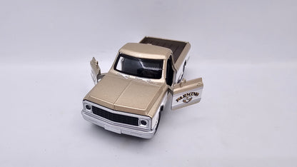 Chevrolet C10 - Escala 1/44 - Con Luces y Sonidos - Kingstoy - (Sin caja)
