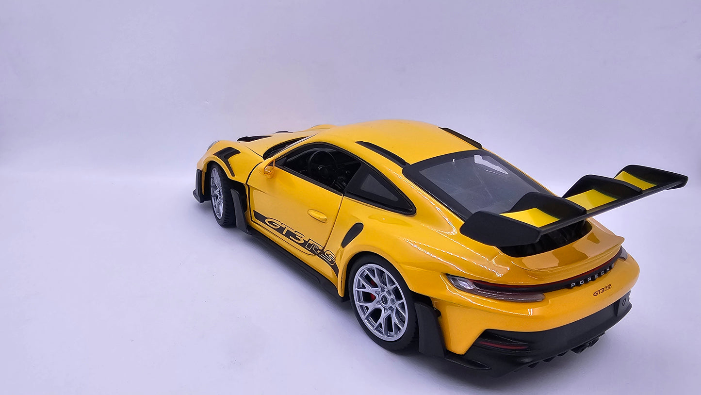 Porsche 911 GT3 RS (992) - Escala 1/24 - Welly - (Sin caja)
