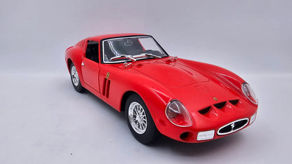Ferrari 250 GT0 - Escala 1/24 - Burago - (Sin caja)