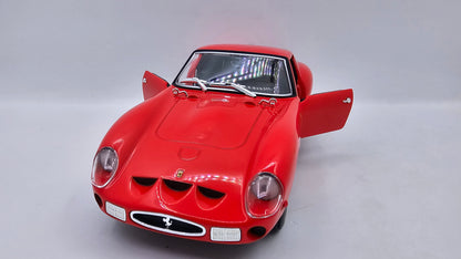 Ferrari 250 GT0 - Escala 1/24 - Burago - (Sin caja)