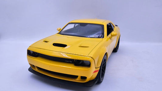 Dodge Challenger SRT Hellcat 2018 - Escala 1/24 - MotorMax - (Sin caja)