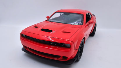 Dodge Challenger SRT Hellcat 2018 - Escala 1/24 - MotorMax - (Sin caja)