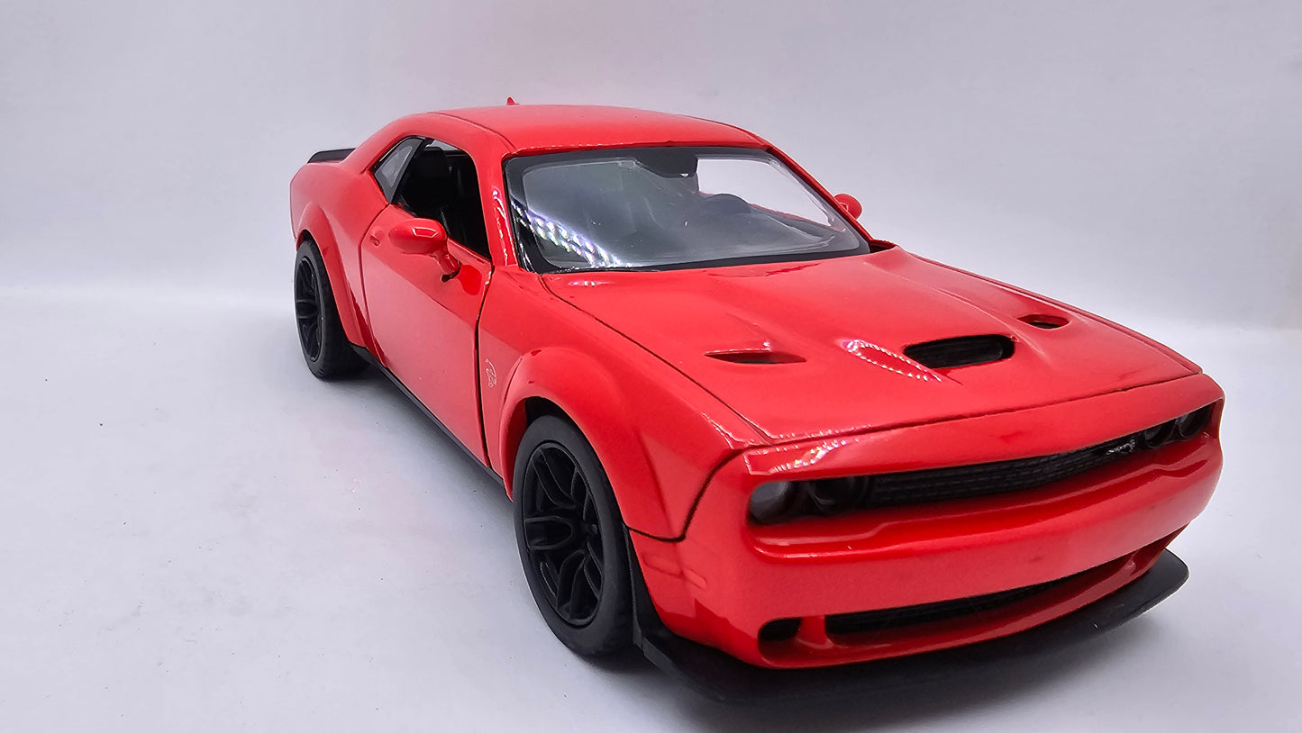 Dodge Challenger SRT Hellcat 2018 - Escala 1/24 - MotorMax - (Sin caja)