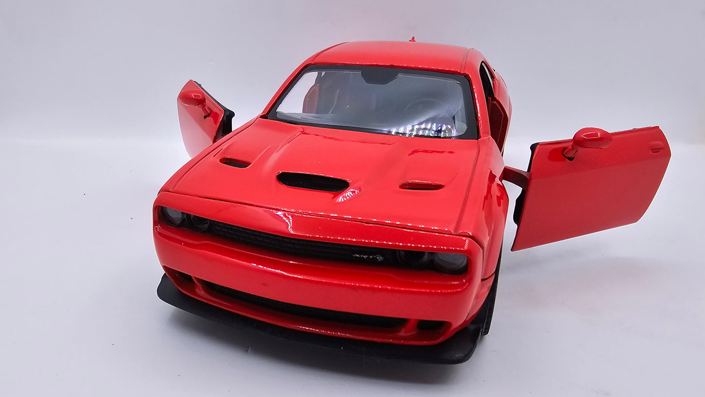 Dodge Challenger SRT Hellcat 2018 - Escala 1/24 - MotorMax - (Sin caja)